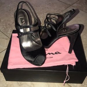 ♠️ Black Satin Peep-toe Pumps